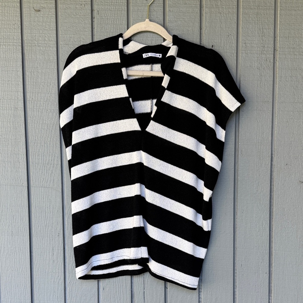Zara Black & White Wide-Stripe V-Neck Tunic Size M